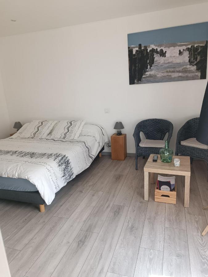Bed and Breakfast La Longere De Suzanne Arrest Экстерьер фото