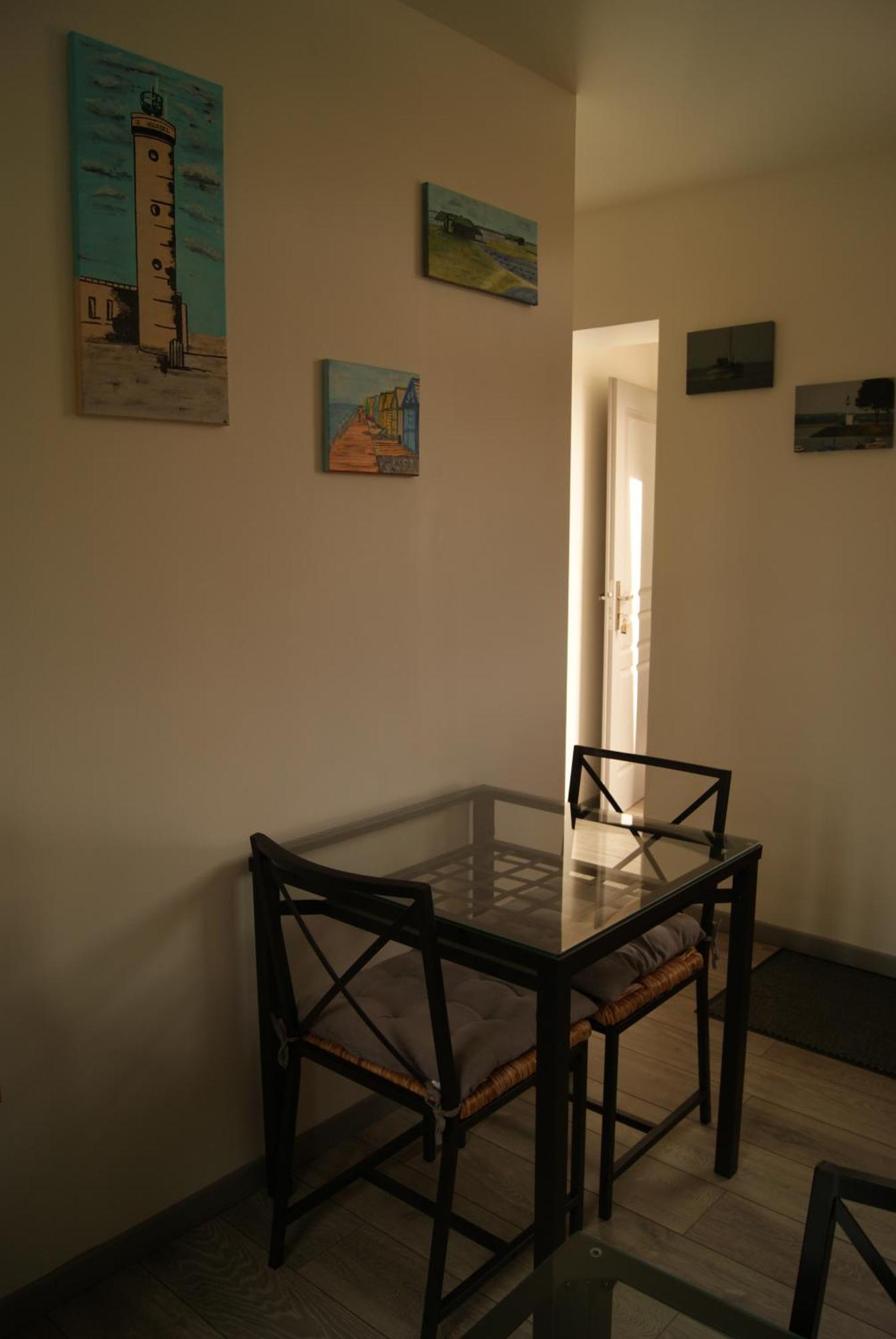 Bed and Breakfast La Longere De Suzanne Arrest Экстерьер фото